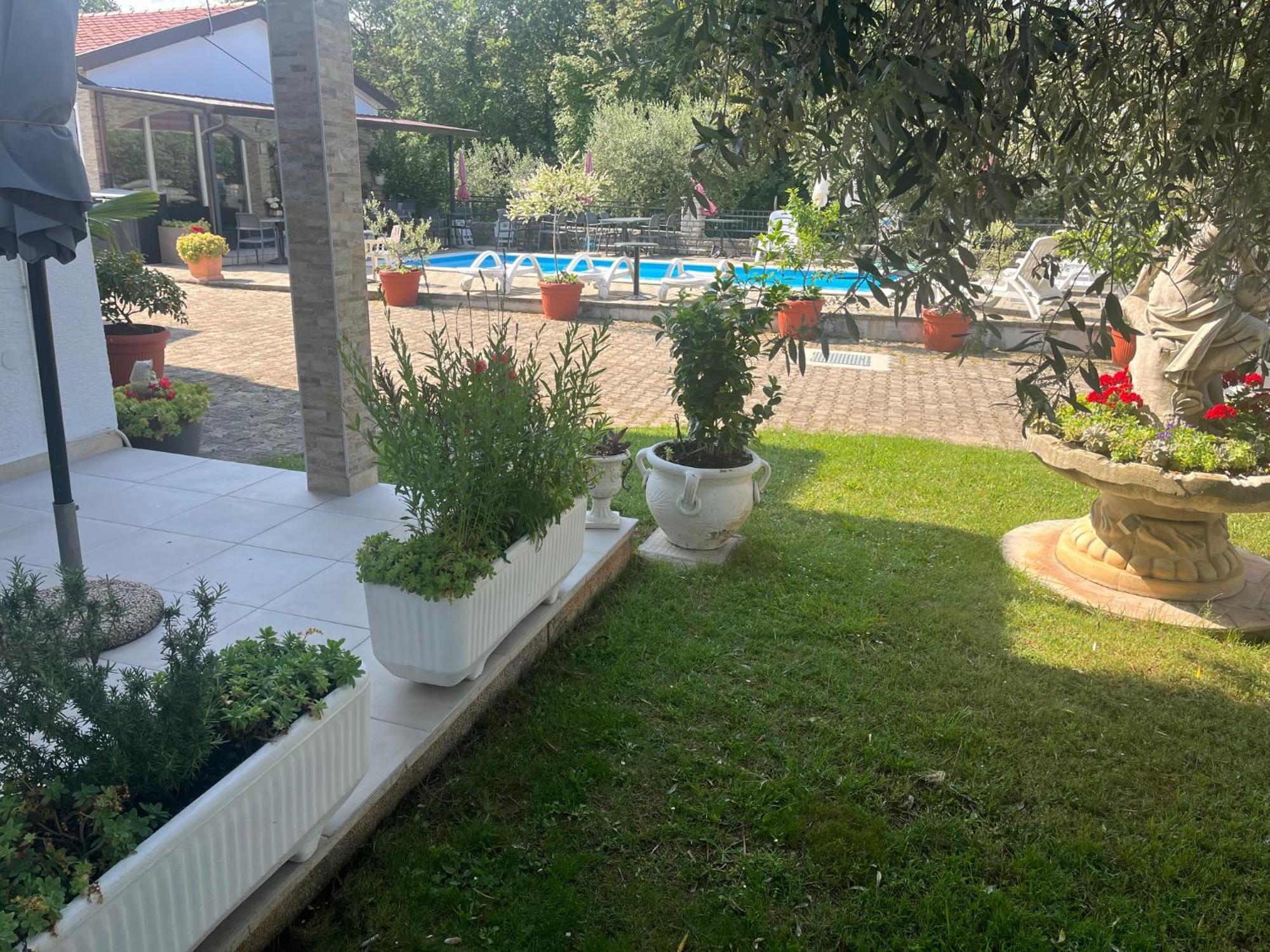Guest House Sosi Umag Exteriör bild